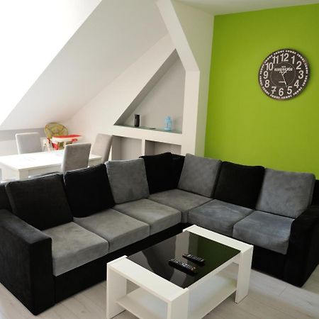 Apartment Vatra SJJ Eksteriør billede