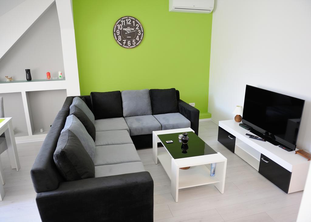 Apartment Vatra SJJ Eksteriør billede