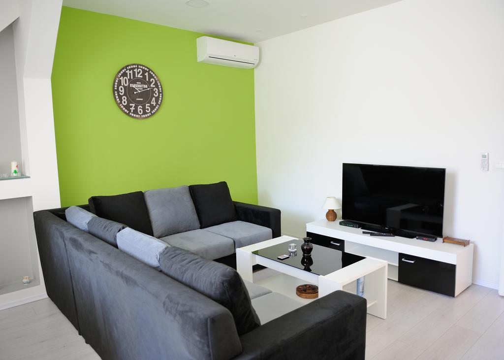 Apartment Vatra SJJ Eksteriør billede