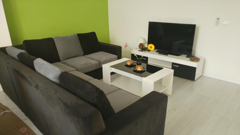 Apartment Vatra SJJ Eksteriør billede